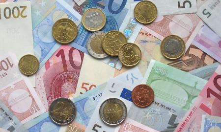 „Moteris pirmą kartą gyvenime nusipirko loterijos bilietą.“ Visi apstulbo, kas jai nutiko