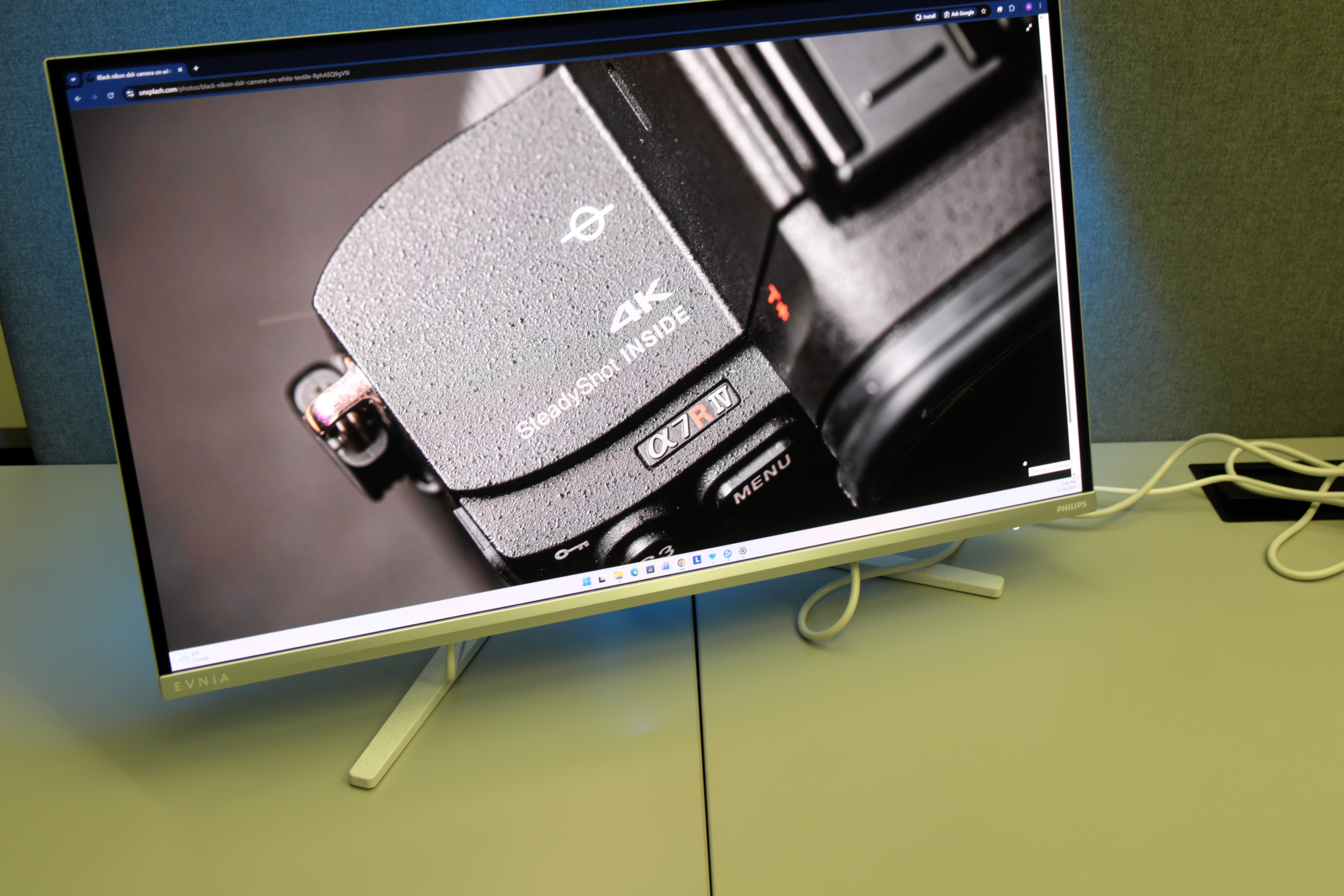 Philips EVNIA 32M2N8900 monitorius