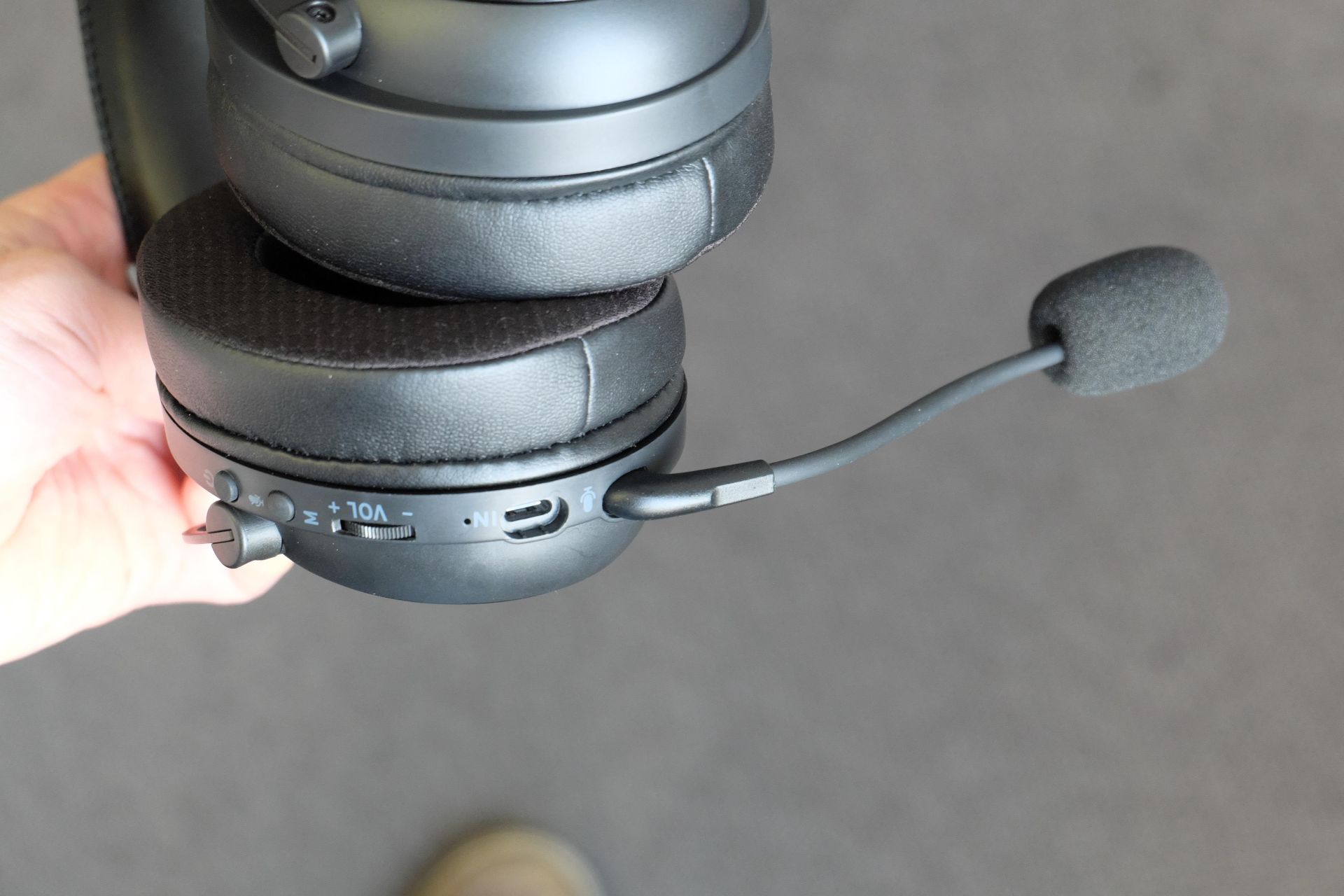 White Shark Gorilla Pro kompiuterio ausinės su mikrofonu