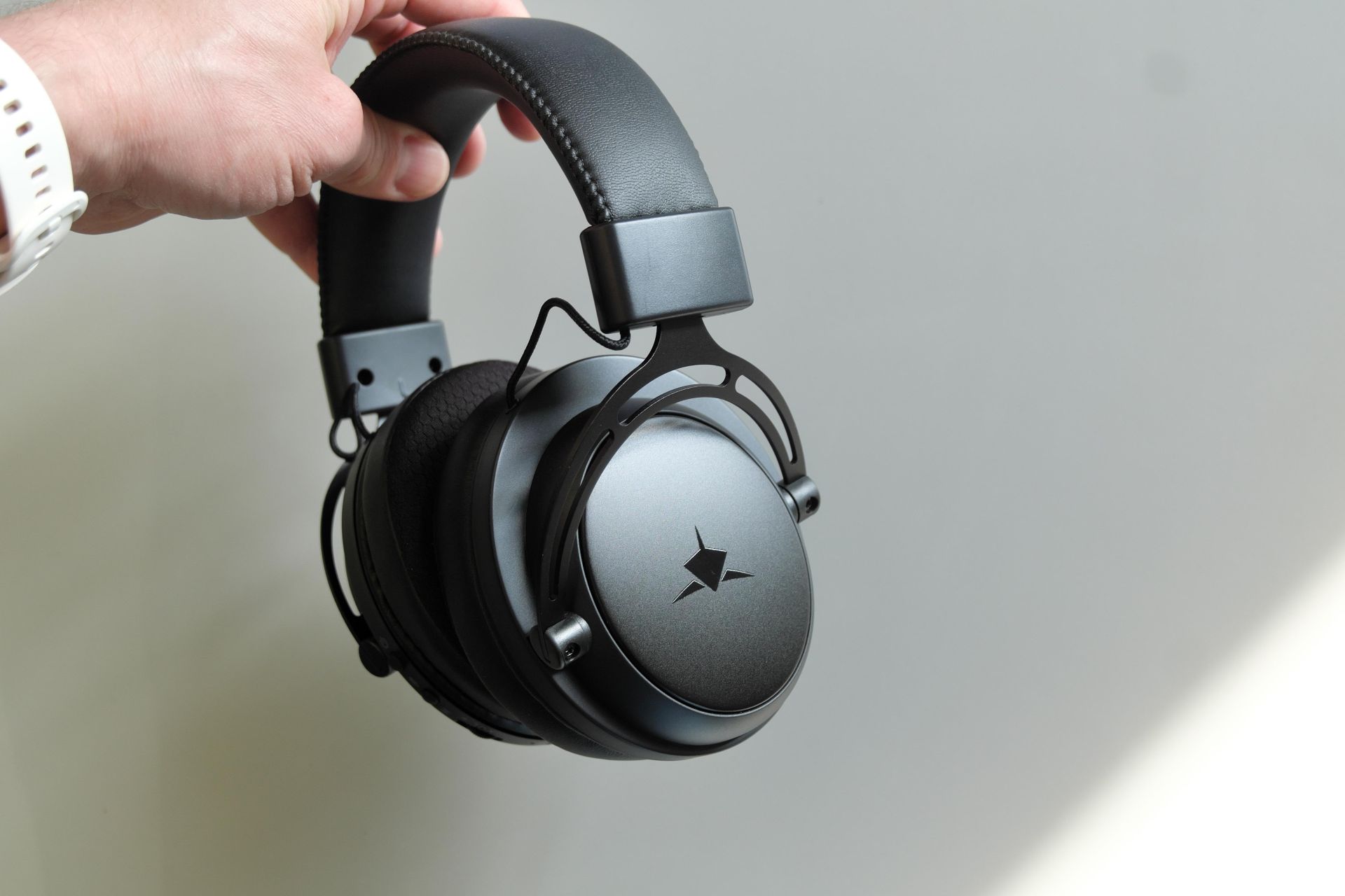 White Shark Gorilla Pro kompiuterio ausinės su mikrofonu