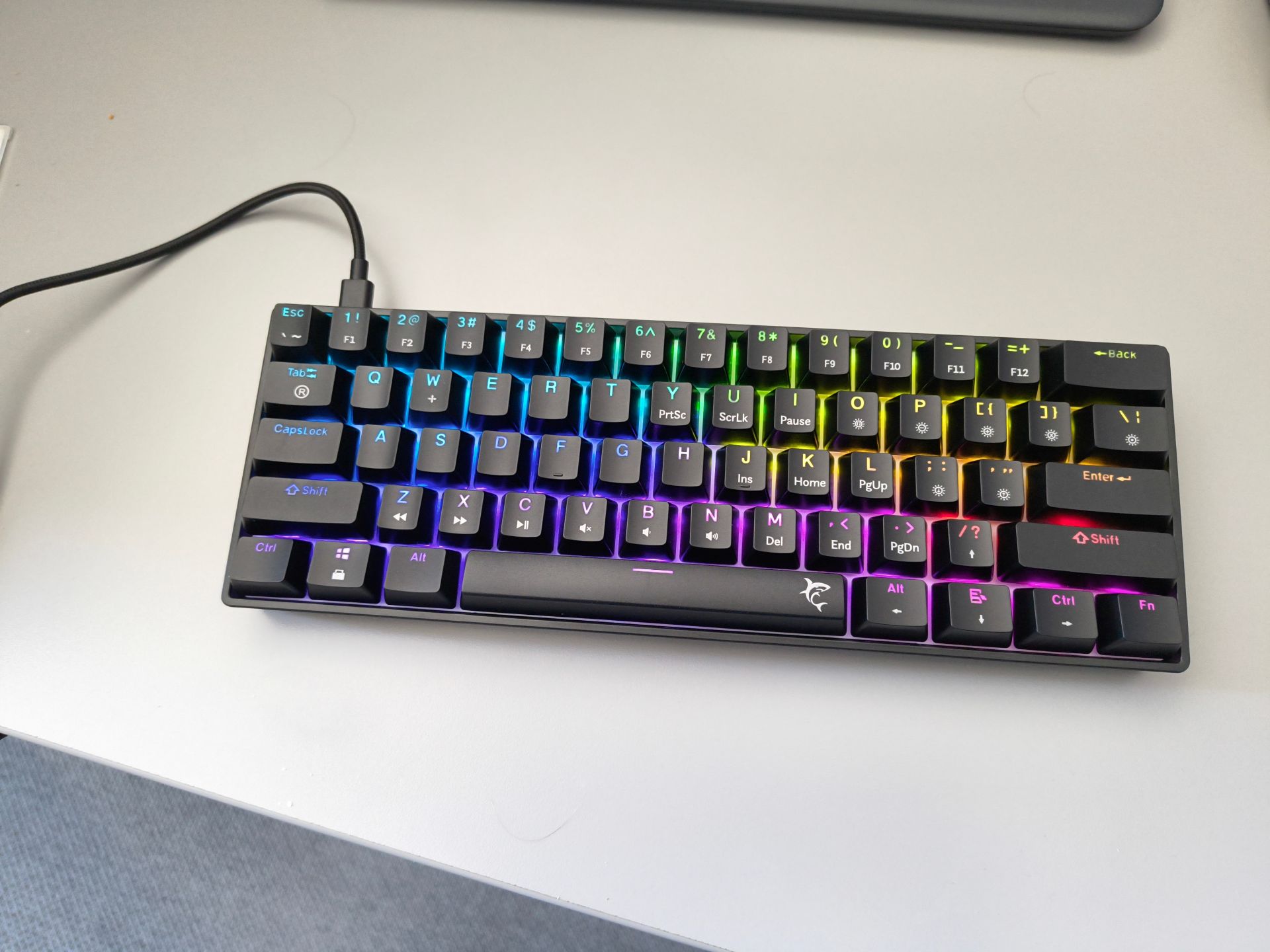 Mechaninė RGB žaidimų klaviatūra White Shark Shinobi 2