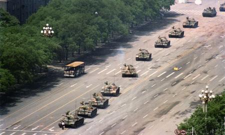 Diena, kurią Kinija nori ištrinti – Tiananmenio aikštės žudynės, kurių metu dėjosi neįsivaizduojami žiaurumai: kas tądien nutiko? (Foto, Video)