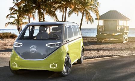 „Volkswagen“ patvirtino „ID. Buzz“ pristatymo datą - legenda sugrįžta į tuščią rinką