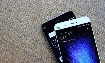 Net ilgai tylėjusios Kinijos kompanijos imasi veiksmų: „Xiaomi“, „Oppo“ ir „Huawei“ sumažino išmaniųjų telefonų tiekimą į Rusiją