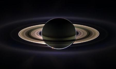 Saturno šiauriniame ašigalyje aptiktas reiškinys išsprendė dešimtmečių senumo NASA paslaptį
