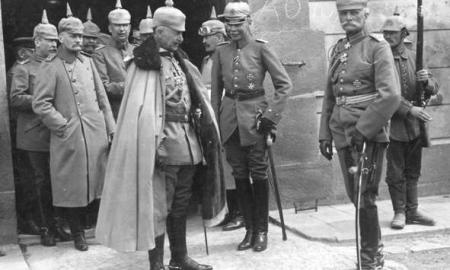 Vokietijos imperijos simbolis – smaiginis šalmas arba Pickelhaube: kam buvo reikalingas tas metalinis smaigas? (Foto, Video)