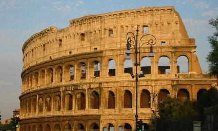 Šveicarijoje atkasta gladiatorių arena: tai gali būti jauniausias amfiteatras Romos imperijoje