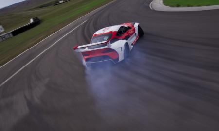 Štai kaip „Toyota Supra“ gali „driftinti“ be vairuotojo: ir tai daroma ne dėl linksmumo – ateityje tai leis išgelbėti gyvybes (Video)