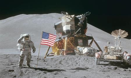 Didžiausias „Apollo“ programos skandalas, įsiutinęs NASA – astronautai į Mėnulį nugabeno… kontrabandos: už tokį poelgį laukė griežčiausia bausmė (Foto, Video)