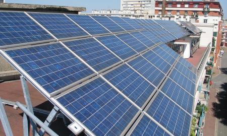 Papildomos priemonės energijos kainoms mažinti – 40 mln. nuosavoms saulės elektrinėms ir nulinis PVM šildymui