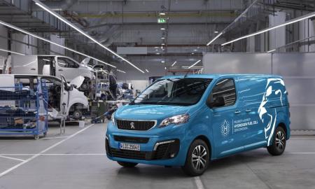 „Peugeot“ pristatė naują aplinkai draugišką furgoną - 400 km be žalingų emisijų, o energijos papildymui reikės tik 3 minučių
