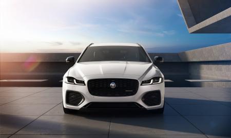 „Jaguar“ pasiekė susitarimą su „Tesla“ - bandys išvengti Europos Sąjungos baudų