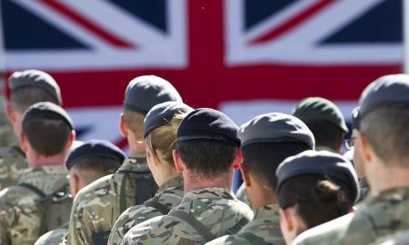 Didžiulis skandalas JK – dėl nutekinto kareivinių sekso orgijos vaizdo įrašo, šimtams britų karių uždrausta dalyvauti NATO misijoje