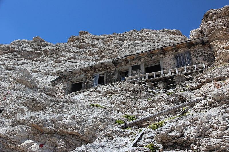 World's loneliest house built into side of remote mountain range has been  empty for 100 years