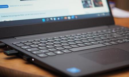 Vis daugiau apribojimų: įvardijo, ko būtinai reikės norint naudotis „Windows 11“
