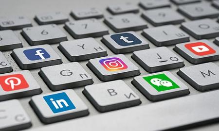 Rūpestingas tėvas netyčia visam miesteliui atjungė internetą