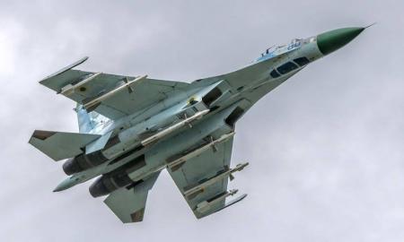Neeilinis sprendimas, bet „pigus ir patikimas“: atskleista, kaip ukrainiečiai integravo HARM raketas sovietiniuose naikintuvuose