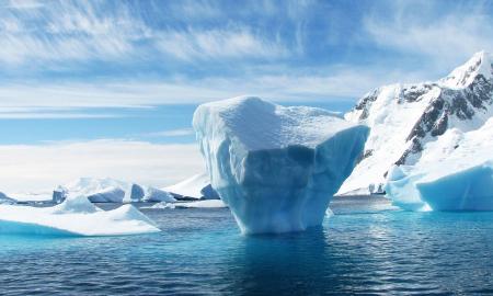 Kontroversiškas mokslininkų siūlymas: užšaldyti ašigalius purškiant į atmosferą sieros dioksidą