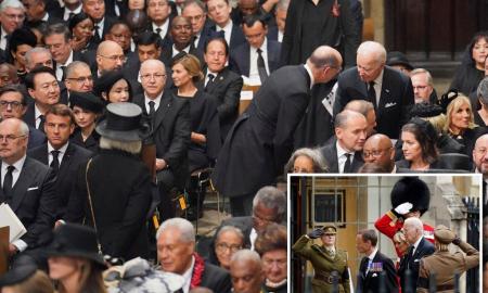 Kodėl Bidenas taip toli sėdėjo karalienės Elžbietos II laidotuvėse – priežastis absurdiška, bet prezidentas gali kaltinti tik pats save (Video)