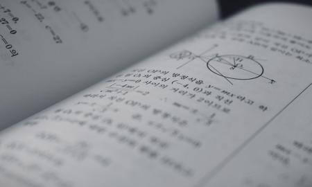 „Jūra iki kelių“: paviešino kuriozišką ir tiesiog kvailą detalę, kodėl šiais metais daug moksleivių neišlaikė matematikos brandos egzamino