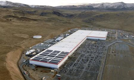„Tesla“ sustabdo savo gamyklos planus Vokietijoje – Europoje prasideda verslo krizė, kompanijos bėga į JAV