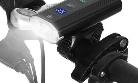 „Esu sužavėtas! Šviečia kaip koks automobilis. Išbandžiau daugybę modelių ir tiesiog - net nesivarginkite ieškoti kito žibintuvėlio dviračiui nei šis“ (Video, „Astrolux BL03“ atsiliepimai)