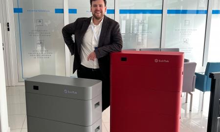 Lietuvoje sukurta unikali išmanioji baterija „Nova“ – specialiai Saulės jėgainėms, galimybės tokios, kad į pavėsį deda net „Tesla“ analogus
