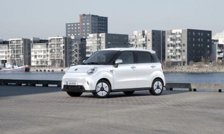 Lietuvoje jau galima įsigyti visiškai naujos kartos, revoliucinį miesto elektromobilį su daugkartinio naudojimo baterija (Foto)