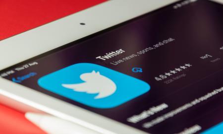 Skelbiama, į kokį socialinį tinklą pabėgo „Twitter“ vartotojai, kai jį įsigijo Muskas: prieaugis net 30 %