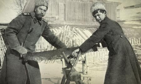 Paskutinis Rusijos caras: nuo karūnos atsisakymo iki tragiškos žūties – Lenino nurodymu bolševikai sušaudė visą šeimą