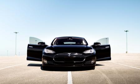 Paaiškėjo paslaptis, kiek „Tesla“ uždirba už kiekvieną parduotą elektromobilį: skaičiai astronominiai!