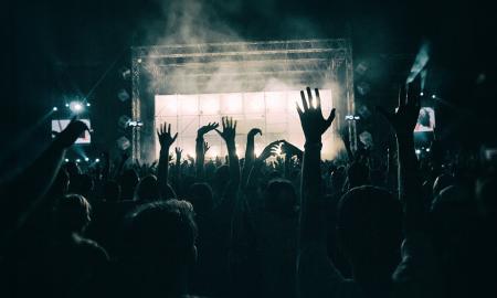 Eksperimentas parodė, kad muzika, kurios net negirdime, verčia mus daugiau šokti