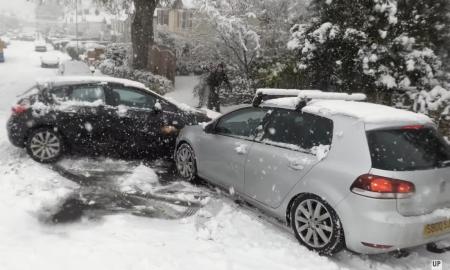 Košmaras Anglijoje: smogė sniegas ir plikledis – skelbiamas video, kas darosi miestuose (Video)