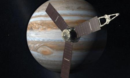 NASA kosminis zondas užfiksavo vieną keisčiausių objektų Saulės sistemoje – Jupiterio palydovą Io: ten vyksta intriguojantys procesai (Foto)