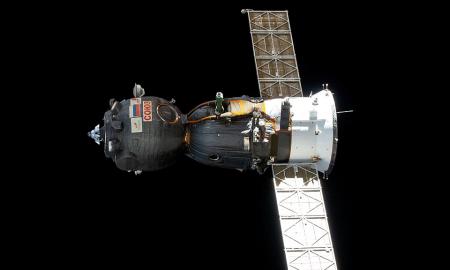 Avarinė situacija TKS: astronautai įstrigę, Rusija skelbia kada bus „galutinis sprendimas“ (video)