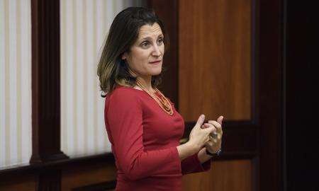 Kanados finansų ministrės kalba Davose sukėlė tikrą isteriją Kremliuje: Zacharova tiesiog apsiputojo (Video)