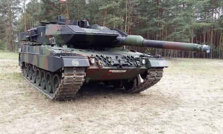 „Nėra kada laukti“: Lenkija spjauna į Vokietiją, skelbiama ką jau daro su tankais „Leopard 2“