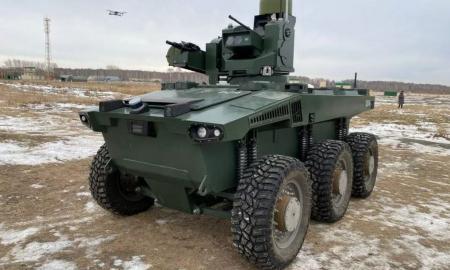 Rogozinas skelbia, kad Rusija į Ukrainą atsiųs stebuklingą ginklą specialiai „Leopard“ ir „Abrams“ tankų naikinimui (Video)