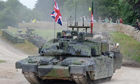 Atskleista netikėta paslaptis, kodėl Rusija visais būdais bandys užgrobti „Challenger 2“ tanką: JK ruošia planą, kaip to išvengti