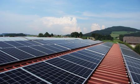 2022 metais dvigubai išaugo gaminančių vartotojų skaičius: įsirengė elektrines, kurių bendra galia 572,3 MW