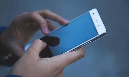 Mažai kam žinoma informacija: kaip dažnai reikia perkrauti išmanųjį telefoną, kad jis tinkamai veiktų