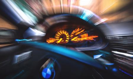 Įveikta paskutinė kliūtis: Europos Parlamentas nusprendė nuo kada bus draudžiama prekiauti benzininiais ir dyzeliniais automobiliais
