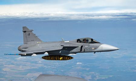 Vakarų ekspertai įvertino, ar įmanoma F-16 dislokuoti Ukrainoje – jų „įvertinimai“ nustebino