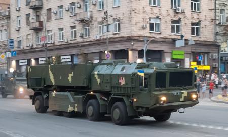 Tai bus kažkas įspūdingo: Ukrainos karys puse lūpų užsiminė apie monstrinį Ukrainos ginklą „Sapsan“