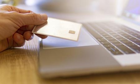 Kaip sukčiai jus apvagia: niekada neatidarinėkite šių nuorodų internete