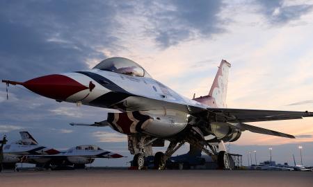 Įvardyta šalis, kuri gali tapti pirmąja, padovanojusia Ukrainai naikintuvus F-16 – tai ne JAV