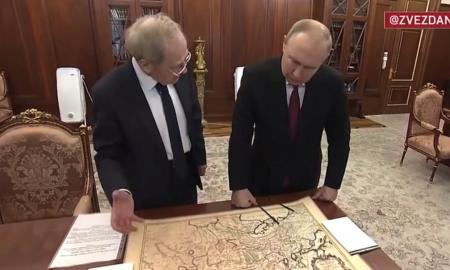 Putinas neįtikėtinai susimovė, skamba visas pasaulis. „Aiškiai parašyta, kad Sankt Peterburgas priklauso Švedijai“ (Foto)