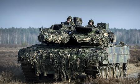 Sudaužyti „Leopard 2A6“ ir „Bradley“. Skelbiami vaizdai iš drono (Foto, Video)