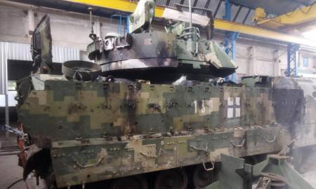 „Bradley“ šarvuotis gavo tiesioginį Rusijos raketos smūgį. Neįtikėtina, kas nutiko įgulai (Foto)