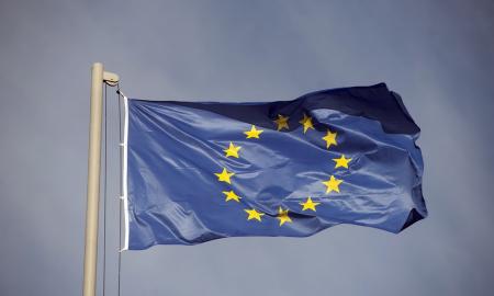 ES nustatys dirbtinio intelekto apsaugos priemones – palies ir „ChatGPT“